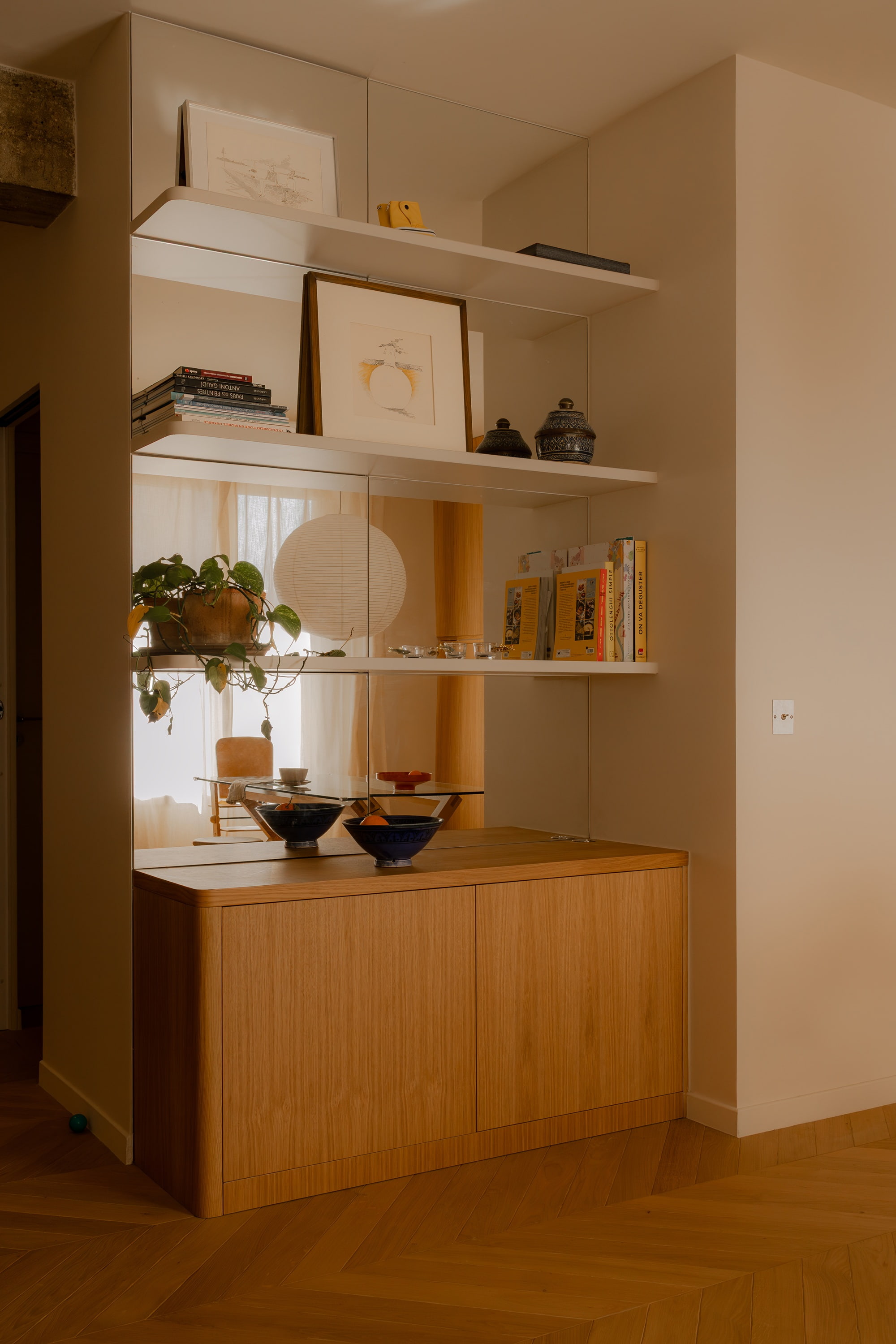 Appartement rénové Paris — parquet point de Hongrie Pérignon