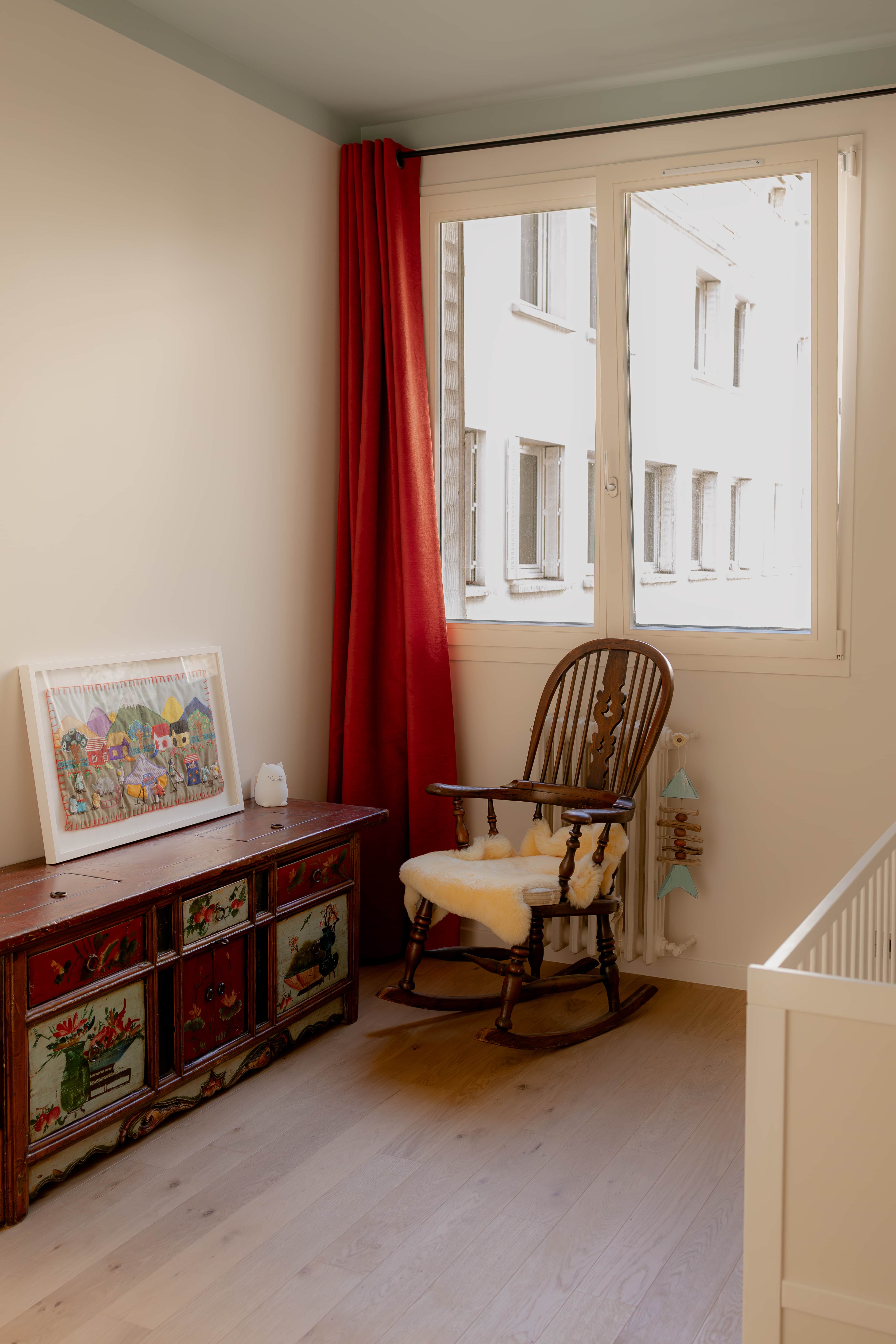 Rénovation appartement Paris 7e — détail finitions Pérignon